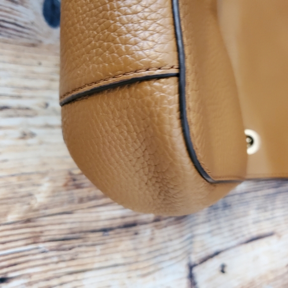 Michael Kors Fulton Small Chain Bag - Picture 9 of 13